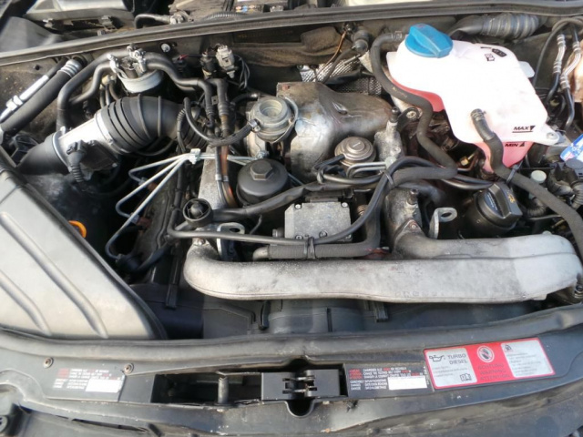 AUDI A4 S-LINE 2, 5 TDI V6 голый двигатель AKE