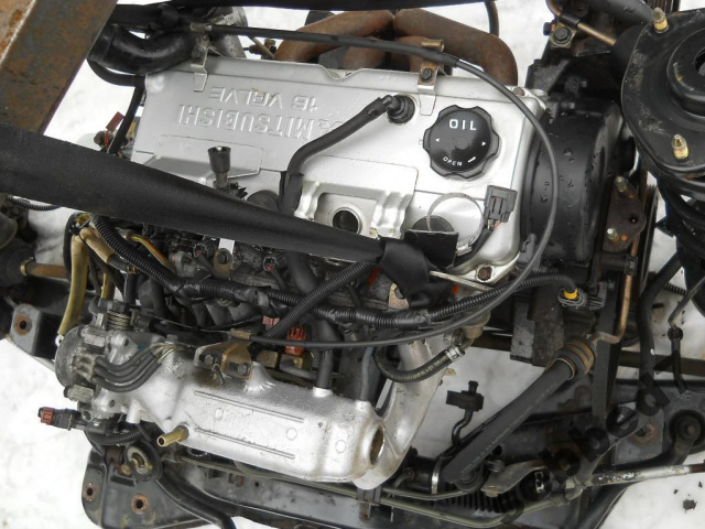 MITSUBISHI CARISMA 1.6 двигатель 4G92