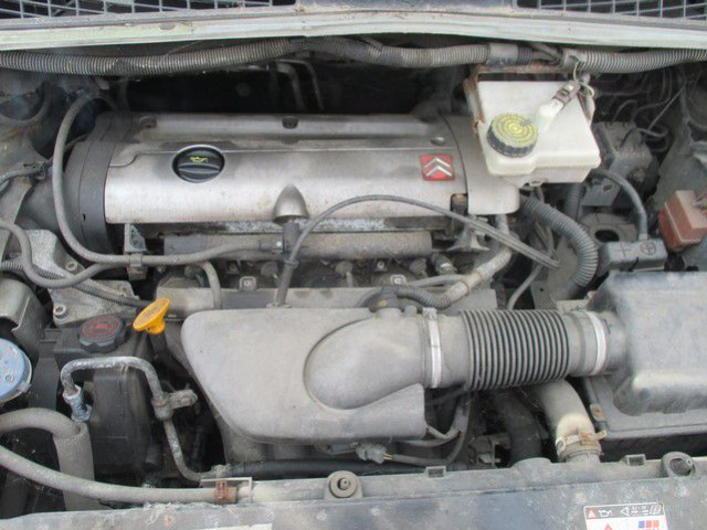 CITROEN XSARA PICASSO 1.8 16V двигатель 2001 R