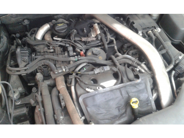 Двигатель голый без навесного оборудования Peugeot 407 Coupe 2.7 V6 HDI