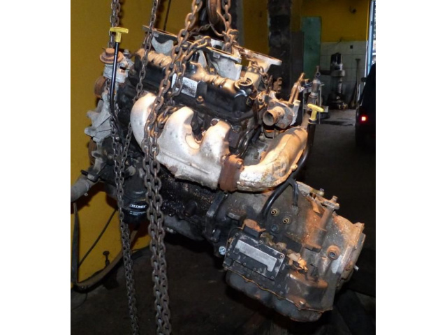 CHRYSLER VOYAGER CARAVAN III 3.3 2001 двигатель
