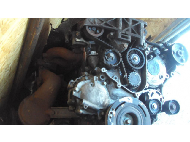 Двигатель OPEL VIVARO 2.5 DCI CDTI 140 л. с.!!!