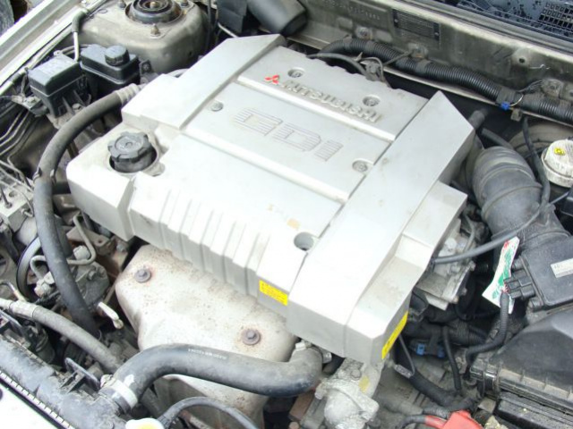 MITSUBISHI CARISMA двигатель 1.8 GDI 4G93 гарантия