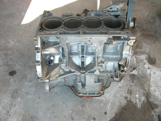 Двигатель шортблок (блок) NISSAN JUKE NOTE 1.6 16V HR16