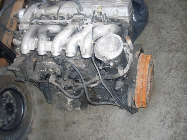 Двигатель в сборе MERCEDES W201 W124 2.5D