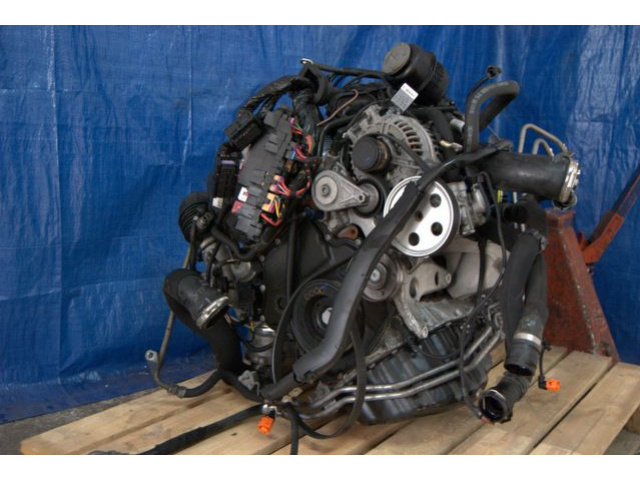 AUDI A4 A5 Q5 2013 R 2.0 FSI двигатель в сборе CDN