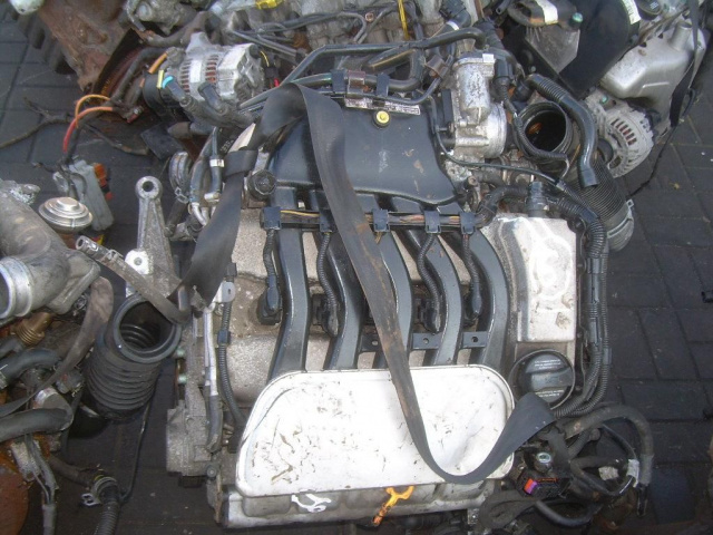 VW GOLF IV / BORA двигатель 2.3 V5
