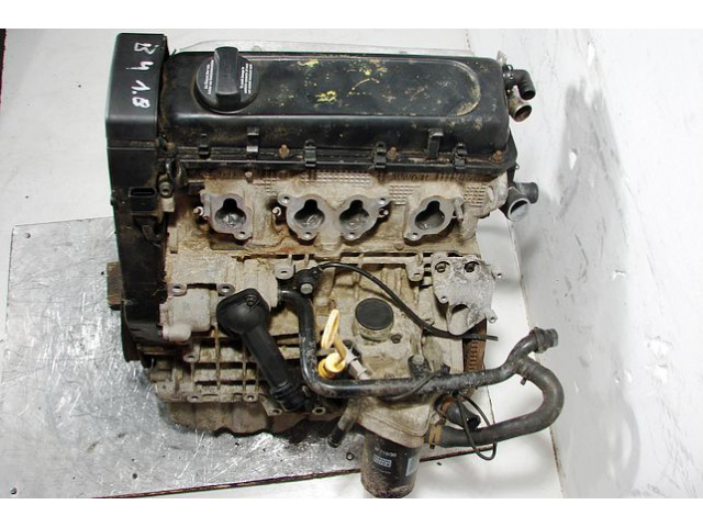 Двигатель VW PASSAT B5 1998 1.6 8V AHL