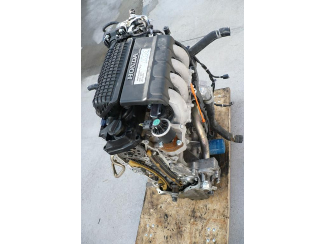 Honda CRZ CR-Z 2010 двигатель 1.5 голый или в сборе