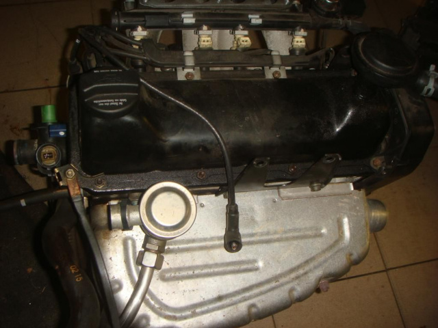 VW Golf Caddy Bora двигатель 2.0 8v AWG