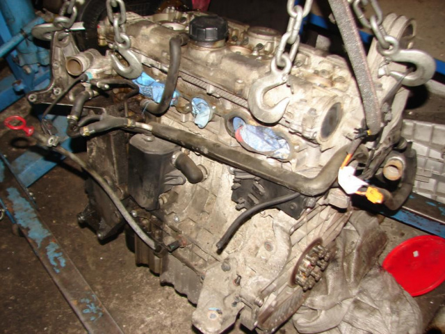 Volvo V70 XC 2.4T двигатель голый без навесного оборудования B5244T3