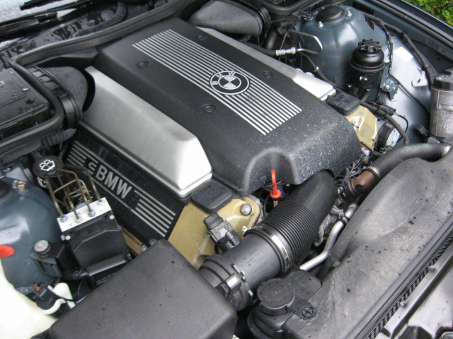 Двигатель BMW E39 E38 X5 E53 4.4 B44 8S2 TU M62