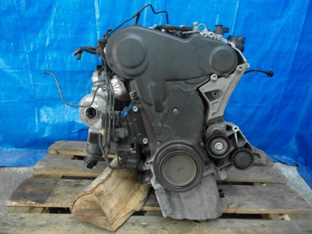 AUDI A4 A5 Q5 2.0 TDI 2012R.двигатель двигатель в сборе CJC
