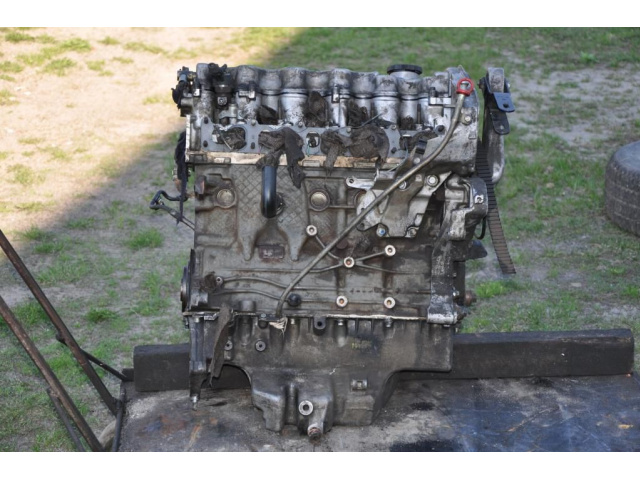 Двигатель LANCIA KAPPA ALFA 166 2.4 JTD RZESZOW 00г..