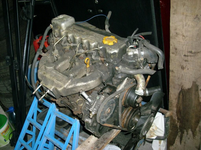 Nissan Trade двигатель 3.0D в сборе z навесным оборудованием