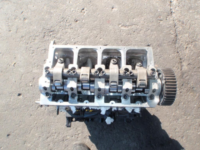 Двигатель VW T5 1.9 TDI transporter 2006г..
