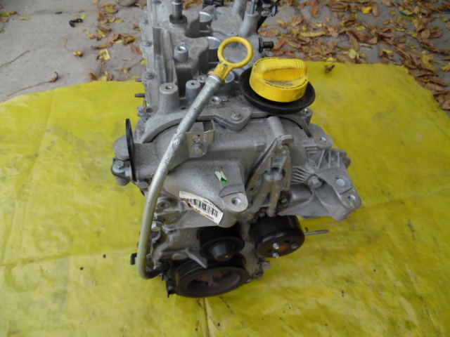 DACIA SANDERO II двигатель H4BA400 0.9 TCE 12-15 год