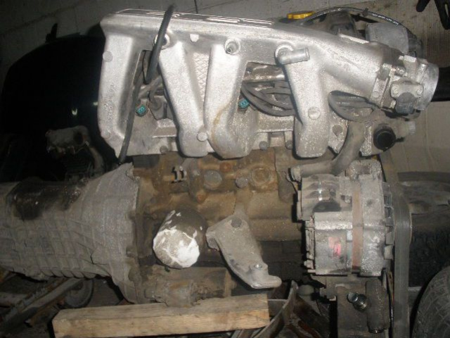 Ford sierra двигатель в сборе 2.0 DOCHC