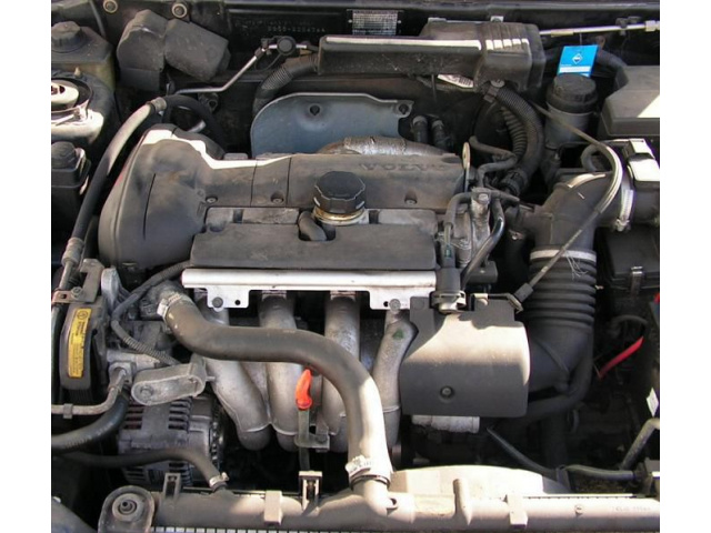 VOLVO S40 V40 двигатель 1, 8 16V 122KM бензин B4184S2