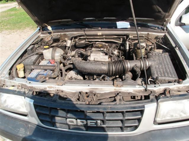 Opel Frontera B 2.2 DTI двигатель в сборе 2000r
