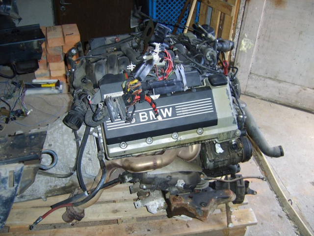 Двигатель BMW E34 V8 3.0 M60B30 в сборе