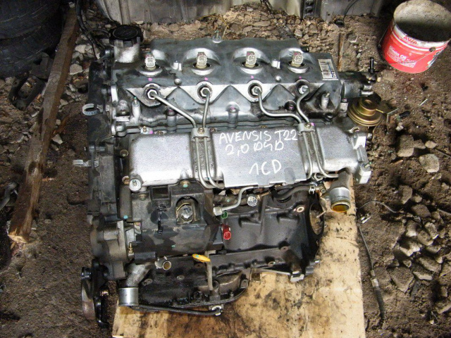 Toyota Avensis T22 2.0 D4D двигатель + форсунки 1CD