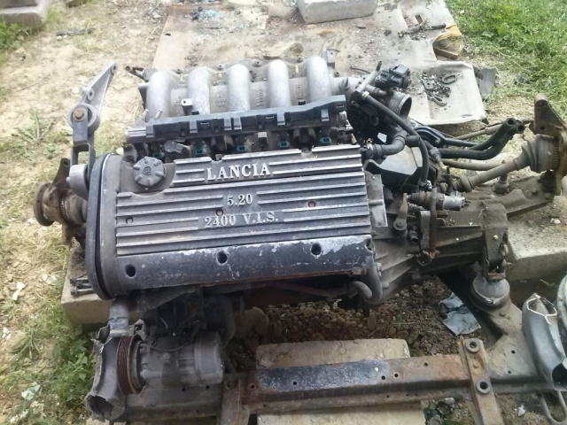 Двигатель 2.4 20 v + коробка передач Lancia Kappa