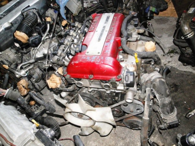 Двигатель NISSAN 2.0 16V SR20DET S13 RED 240SX JDM