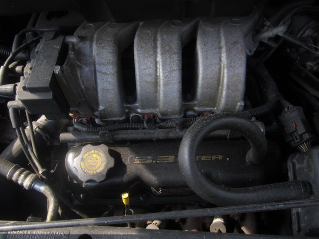 Chrysler Voyager двигатель 3, 3 бензин