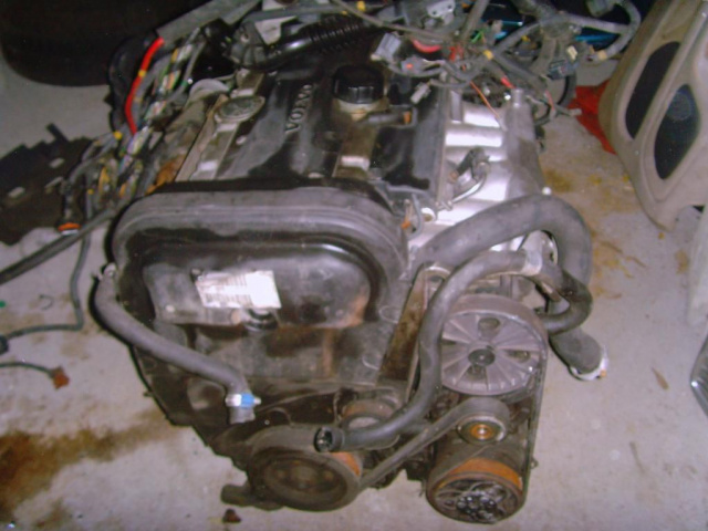 Двигатель volvo C70 2.0T 2002г.