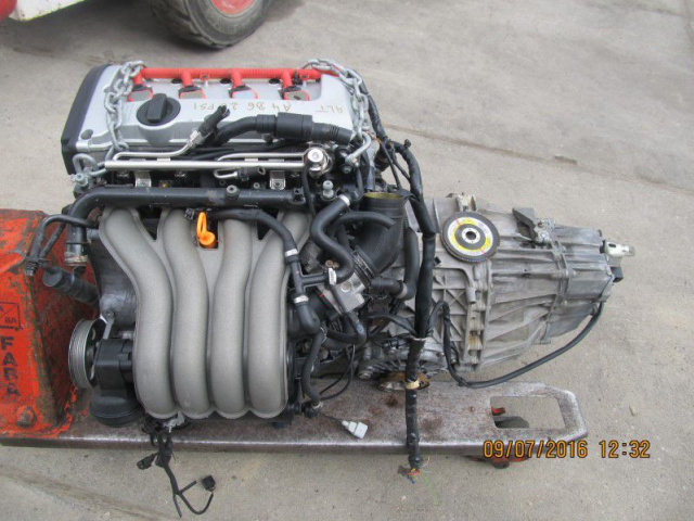 AUDI A4 B6 2.0 FSI двигатель ALT