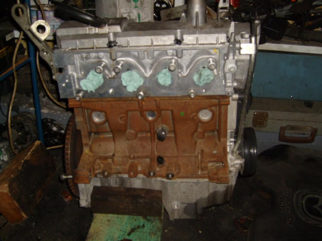 Двигатель для Dacia Logan Sandero 1.4 MPI