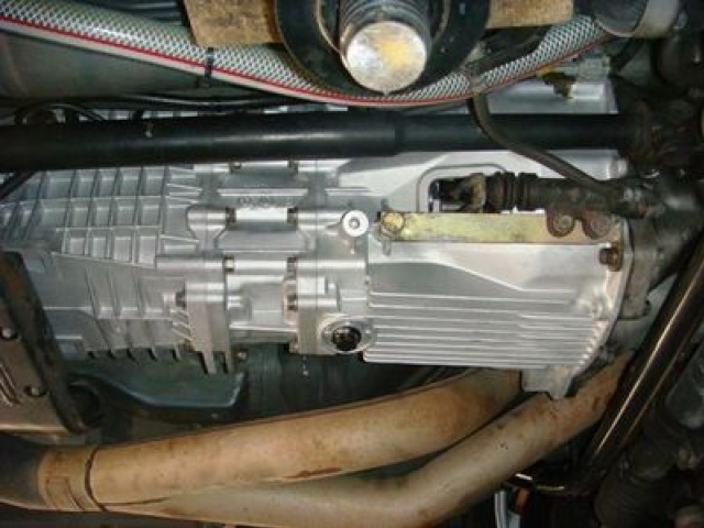 BNR34 Nissan Skyline GT-R RB26DETT 6sp gearbox
