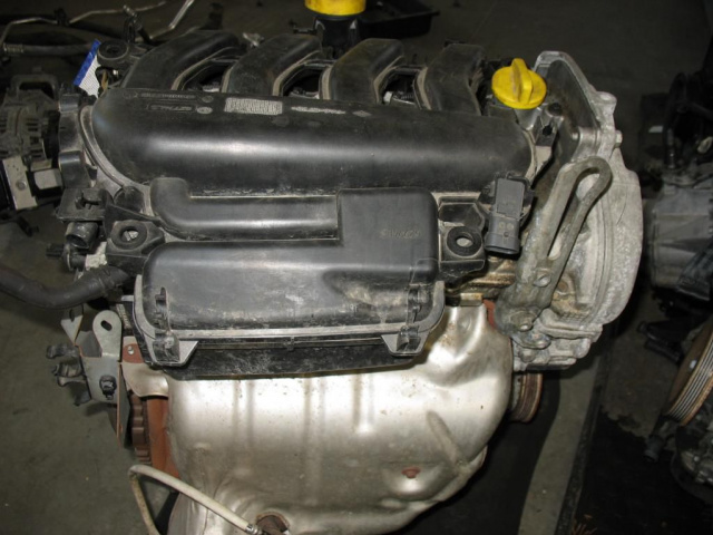 RENAULT MEGANE III 2010 двигатель 1.6E 49TYS K4MT