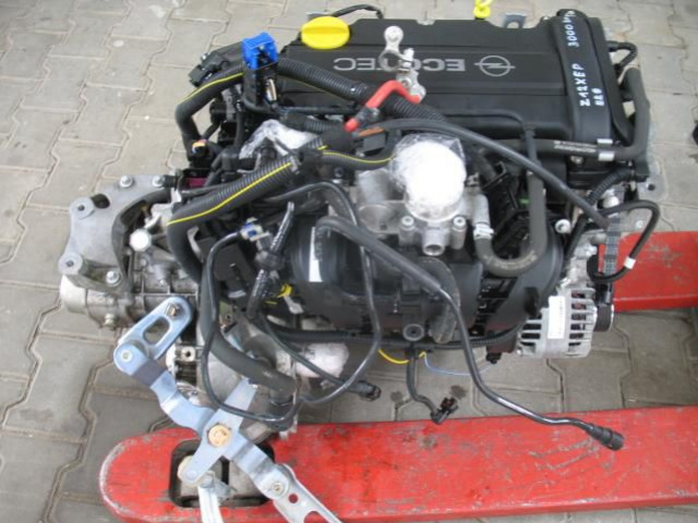 Z12XEP двигатель в сборе OPEL CORSA D 1.2 i 30 тыс.