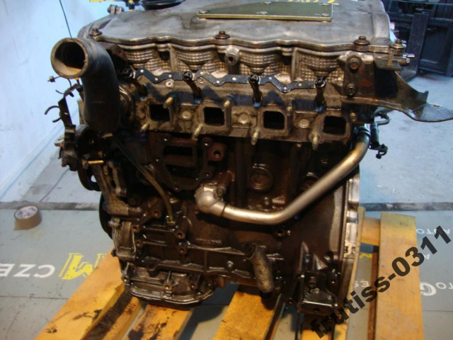 NISSAN ALMERA TINO 2.2 DCI двигатель год 2001 YD22