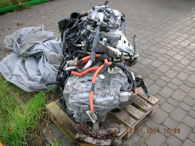 Двигатель ze коробка передач Toyota Prius 2010