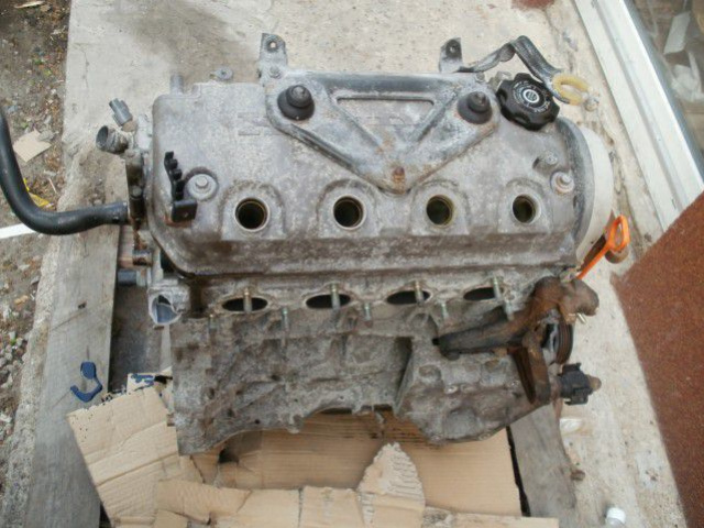 Двигатель HONDA HRV HR V 1.6 D16 W1 на запчасти