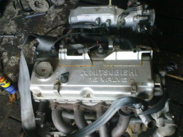 Mitsubishi Carisma 98г. 1.6 16v двигатель 4G92