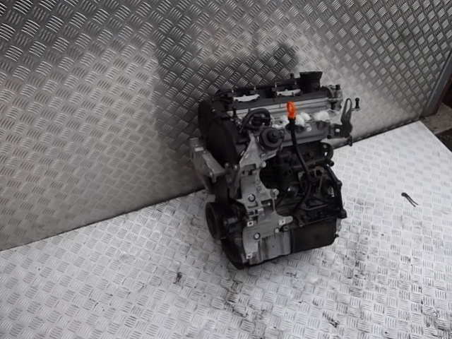 VW PASSAT CC 2.0 TDI двигатель CFG **гарантия**