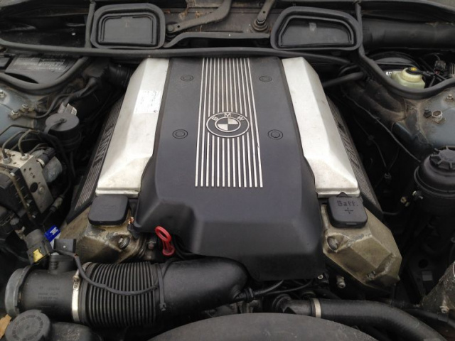 Двигатель BMW E38 735i 535i V8 в сборе запчасти
