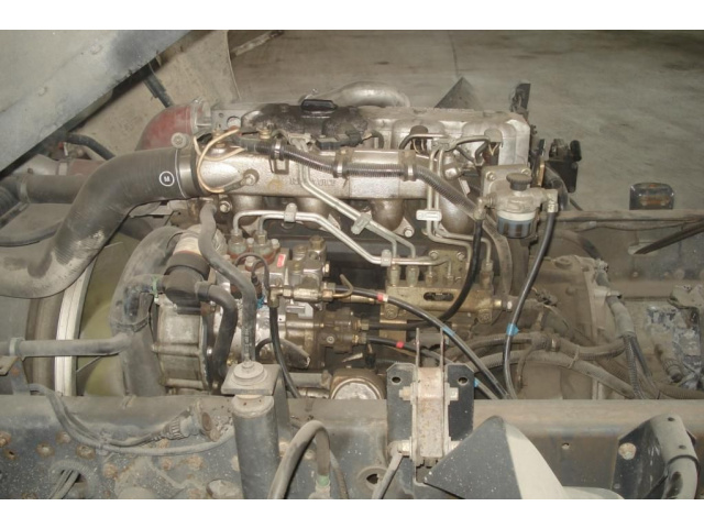 Двигатель RENAULT MIDLUM 150 DCI год PR. 2003