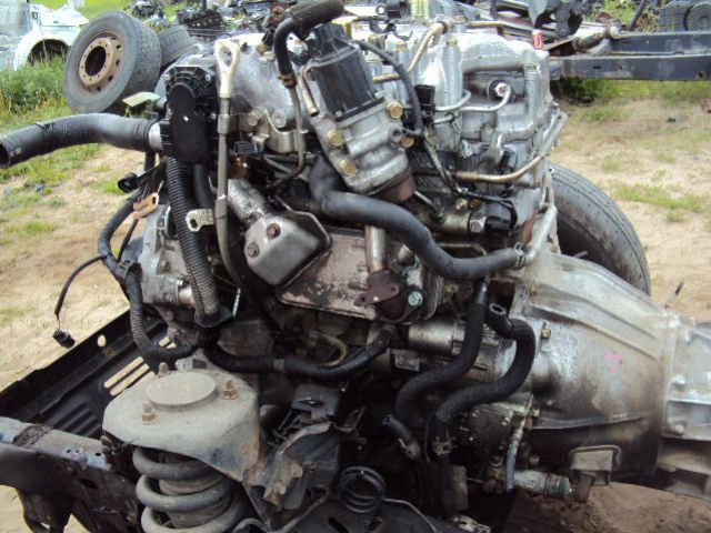 MITSUBISHI L200 двигатель 4D56 в сборе 2008
