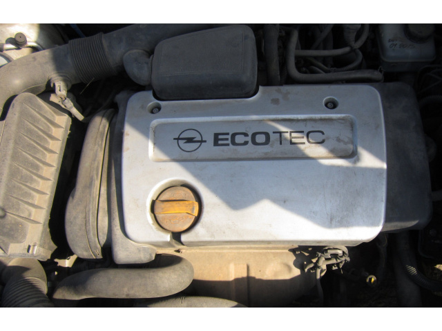 Двигатель Opel Vectra Zafira 1.6 eco tec 03г..