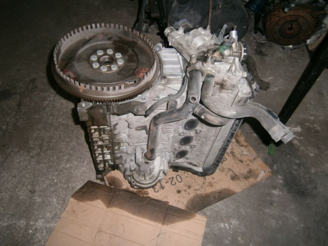 Двигатель Peugeot 407 2.0 16 V бензин