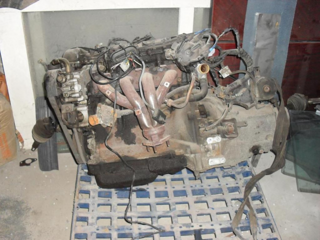 Mazda 626 1.8 16V - двигатель в сборе + коробка передач