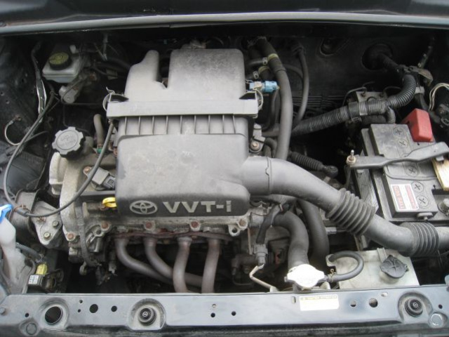 TOYOTA YARIS GS 01 1.0 двигатель VVT-i