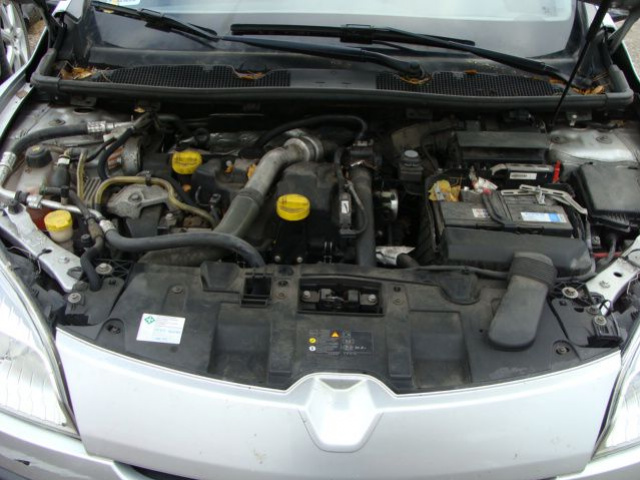 RENAULT MEGANE III 1.5 DCI 2009 R двигатель W машине