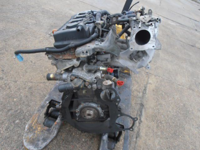 Двигатель = NISSAN ALMERA N 16 / QG15 2002