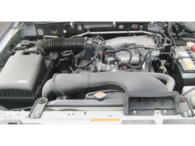 Двигатель Mitsubishi Pajero III 3.5 V6 V60 В отличном состоянии!